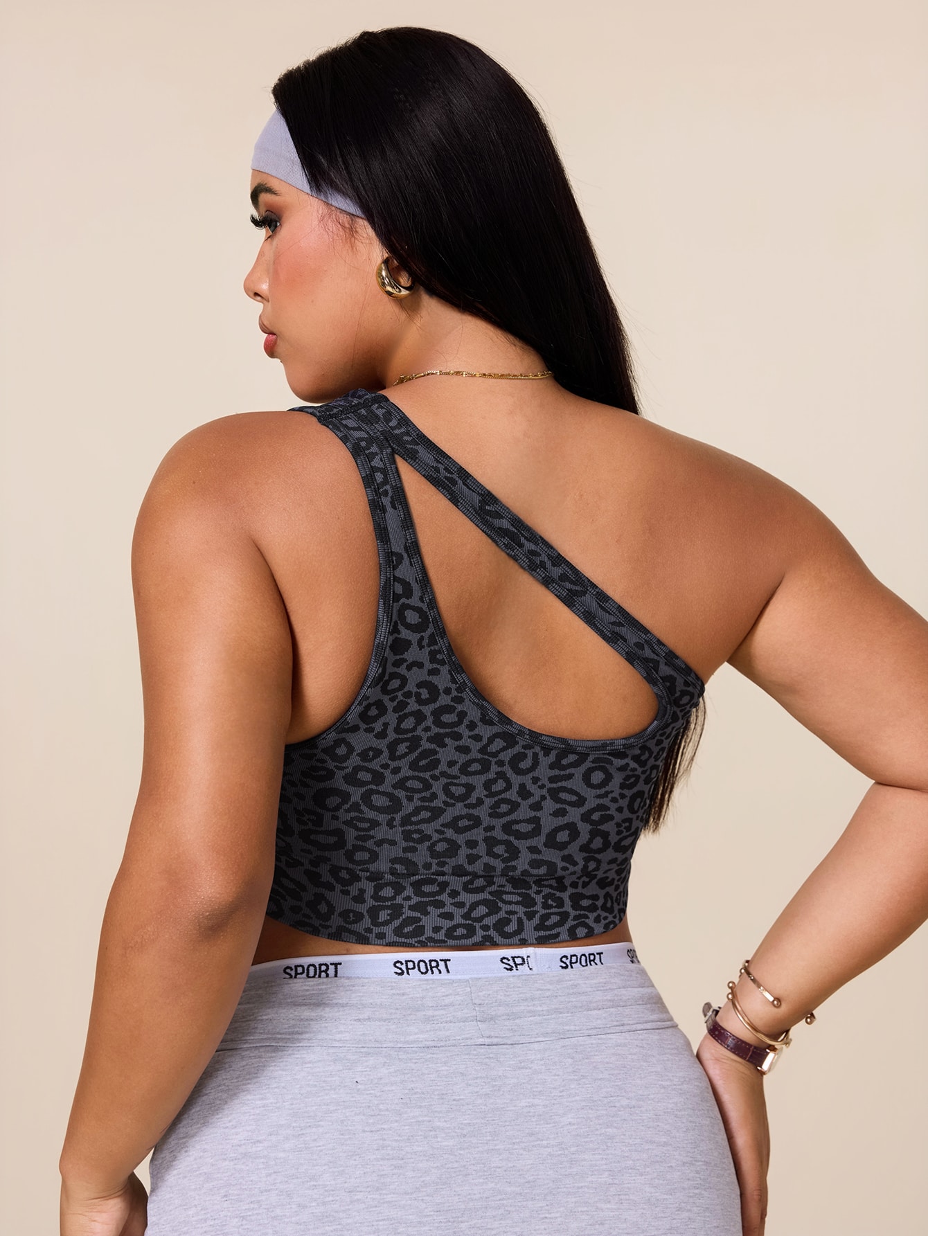 حمالة صدر رياضية غير متماثلة ل - مراجعة Tank Top Ribbed وسعره